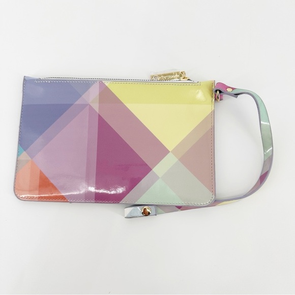 Betsey Johnson Pouch Rainbow Geometric - Picture 2 of 3